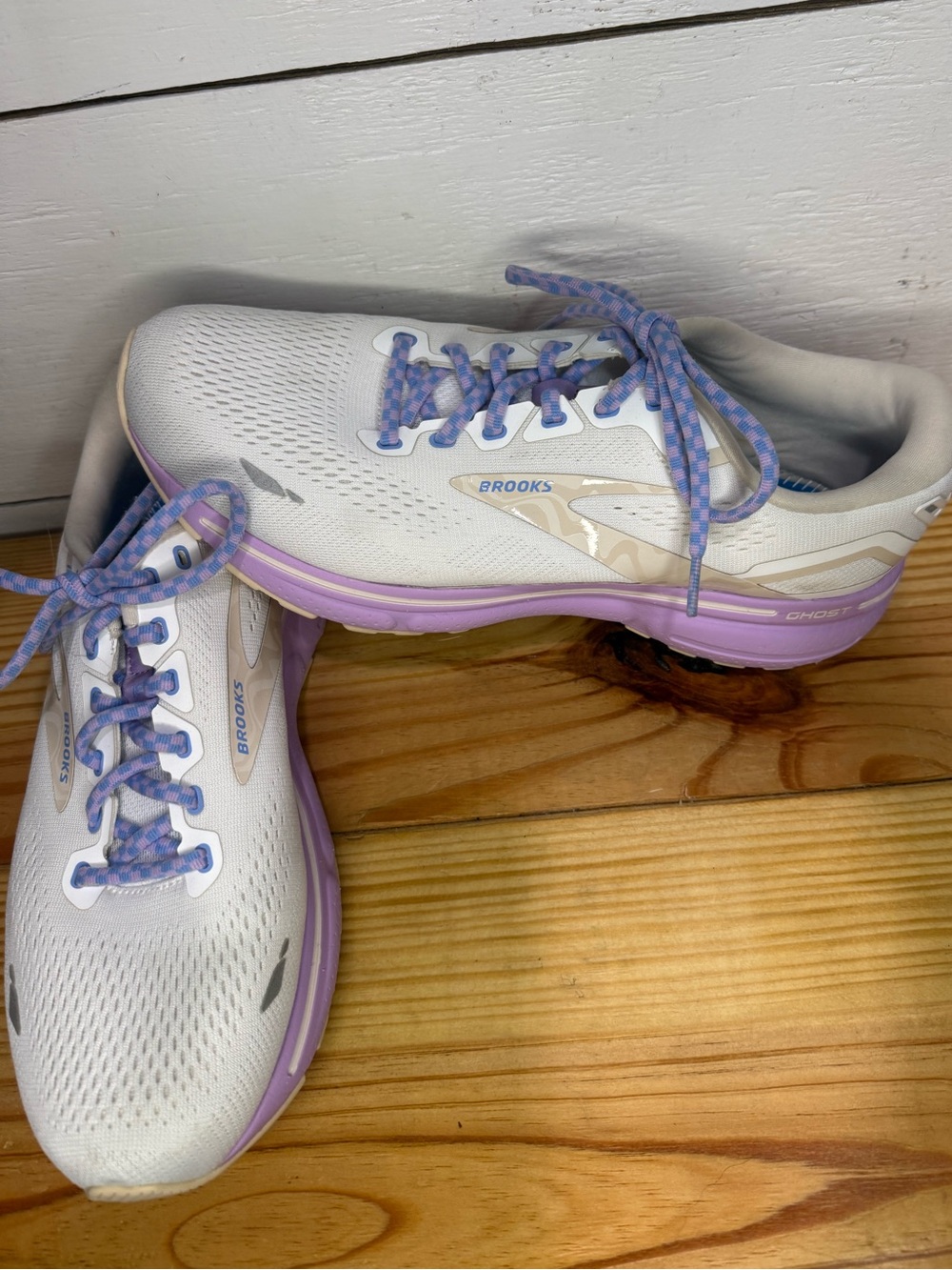 Brooks Ghost 15 Women's Running Shoes White Lavender Size 11 Worn 1x *no insole